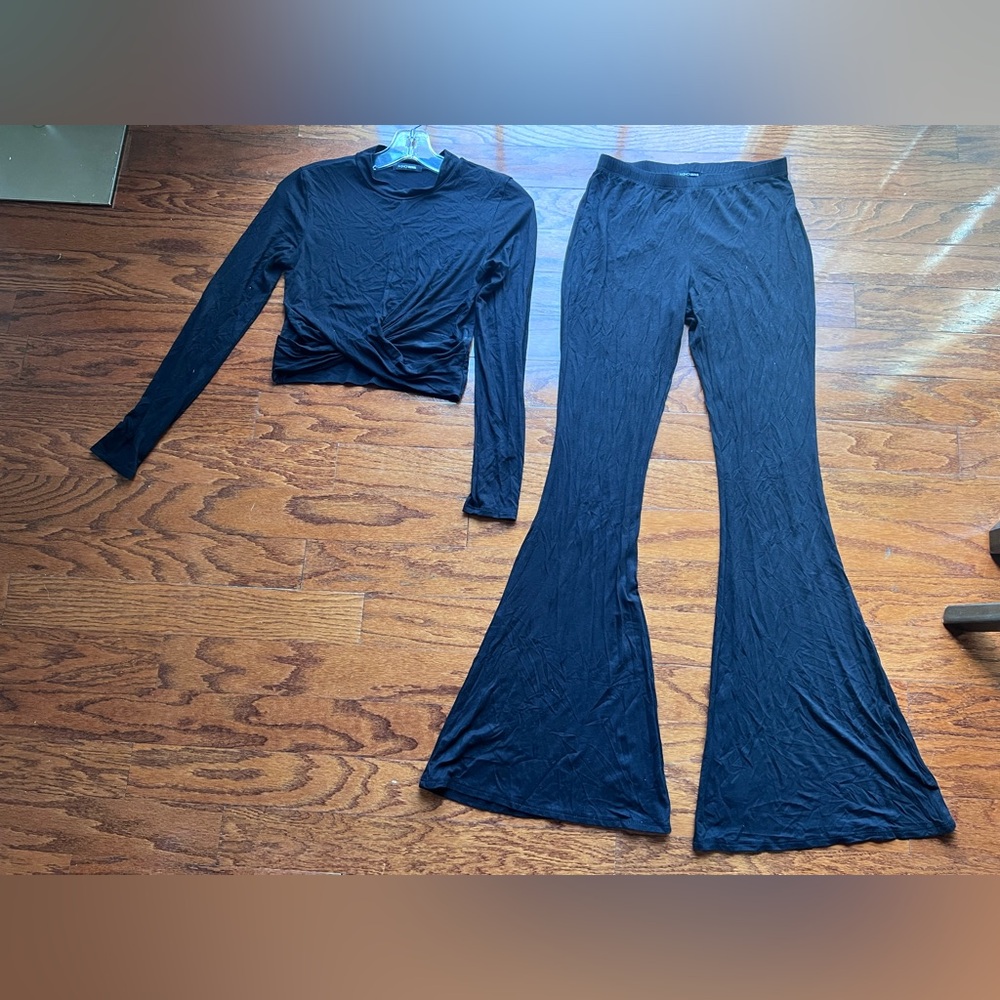 Fashion Nova Black High-Waist Flare Pants 2 piece set